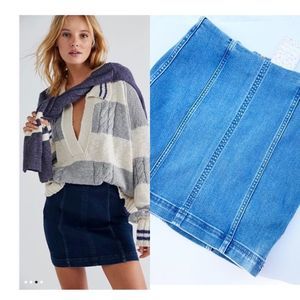 Free People Modern Femme Denim Mini Skirt Sz XS NWT Faded indigo
